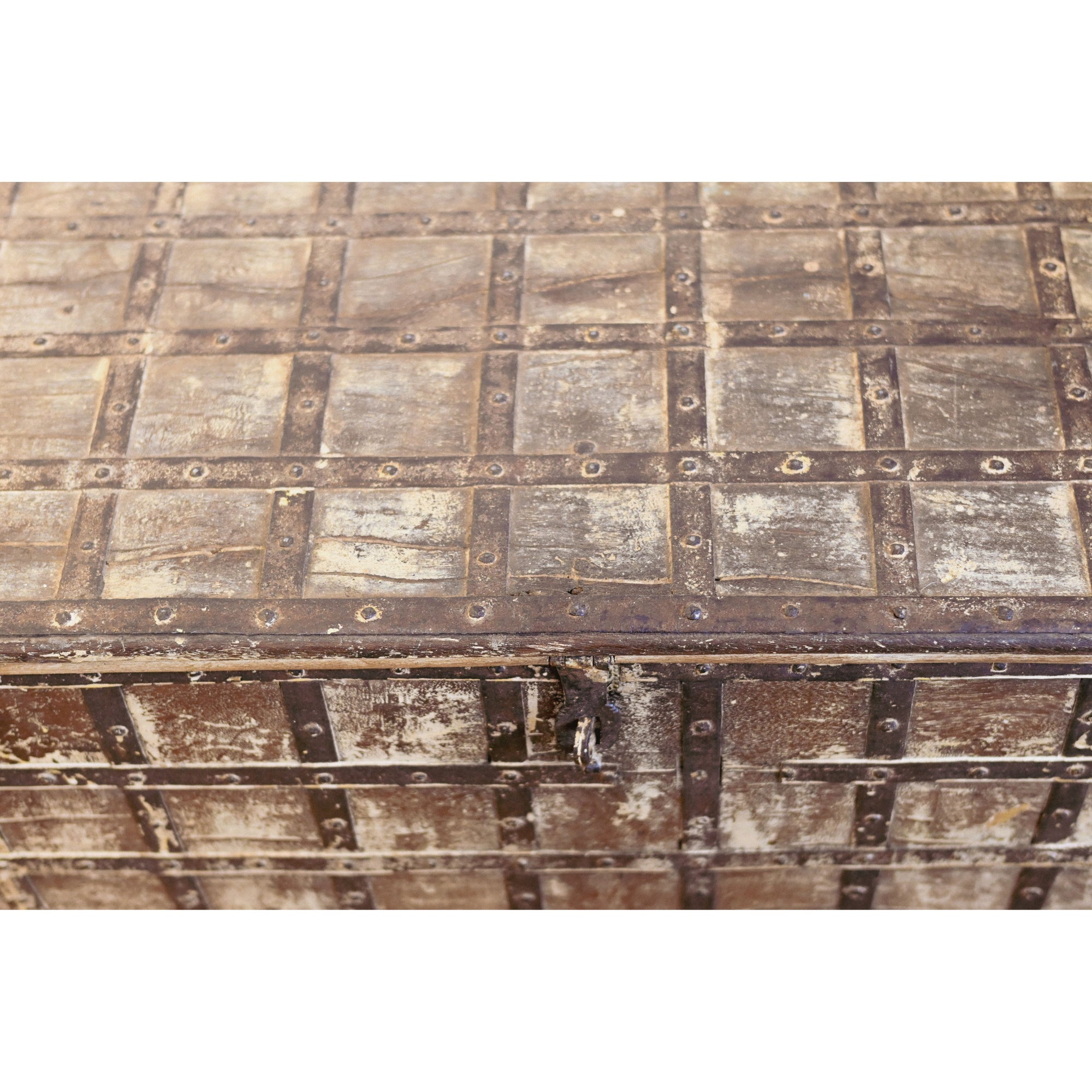 Tulum chest
