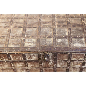 Tulum chest